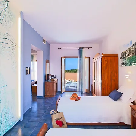 Suvaki Hotel 4*