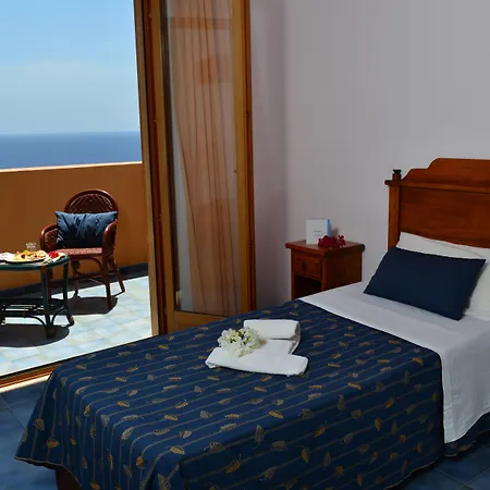 Qalea Pantelleria Отель Madonna Delle Grazie