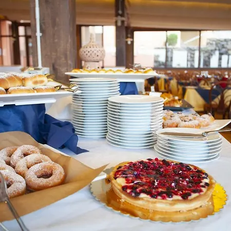 Suvaki Hotel 4*