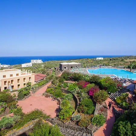 Suvaki Hotel 4*