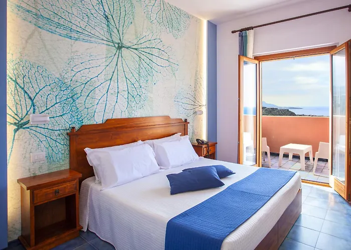 Hotel Qalea Pantelleria 4*