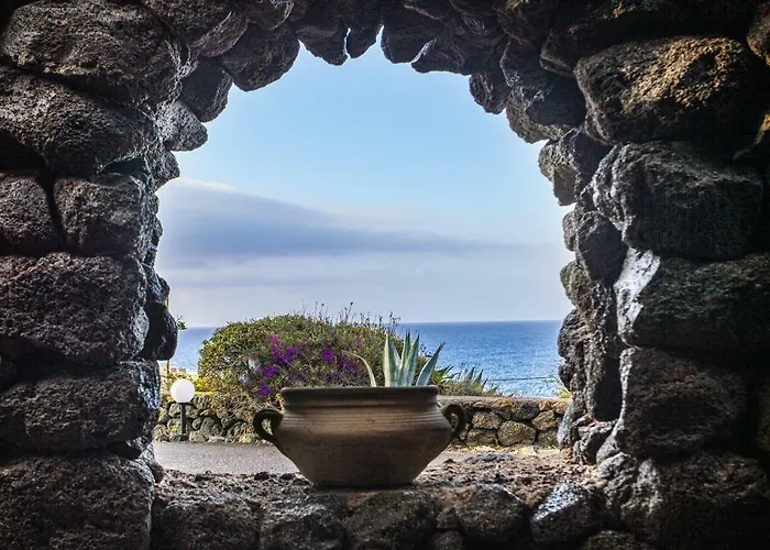 Qalea Pantelleria Hotel 4*