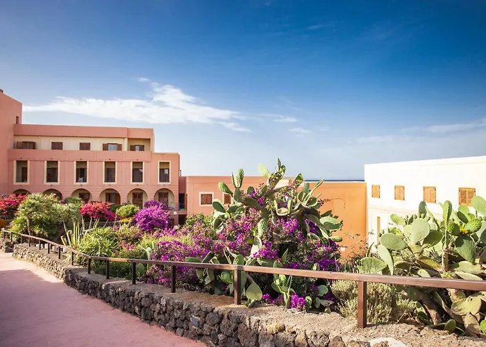 Hotel Qalea Pantelleria 4*